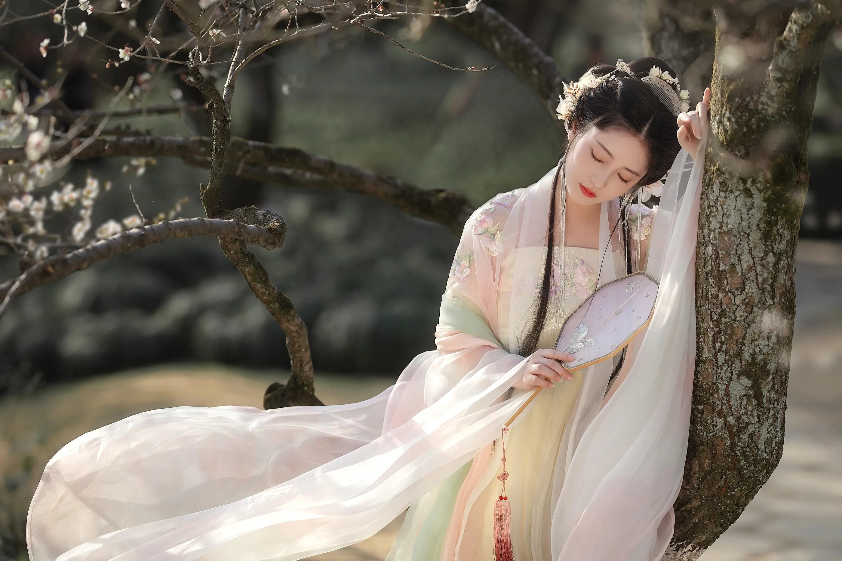 [艺图语] 2022.06.04 暗香 小温暖想要个大太阳 [22P]插图7